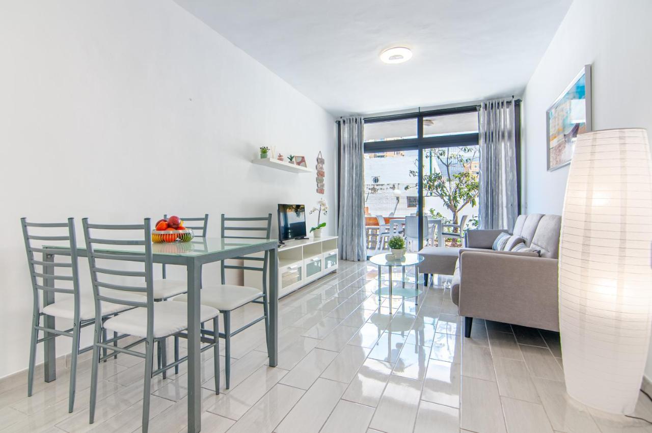 Central 2 Bedroom Apartment Playa De Las Americas Exteriör bild