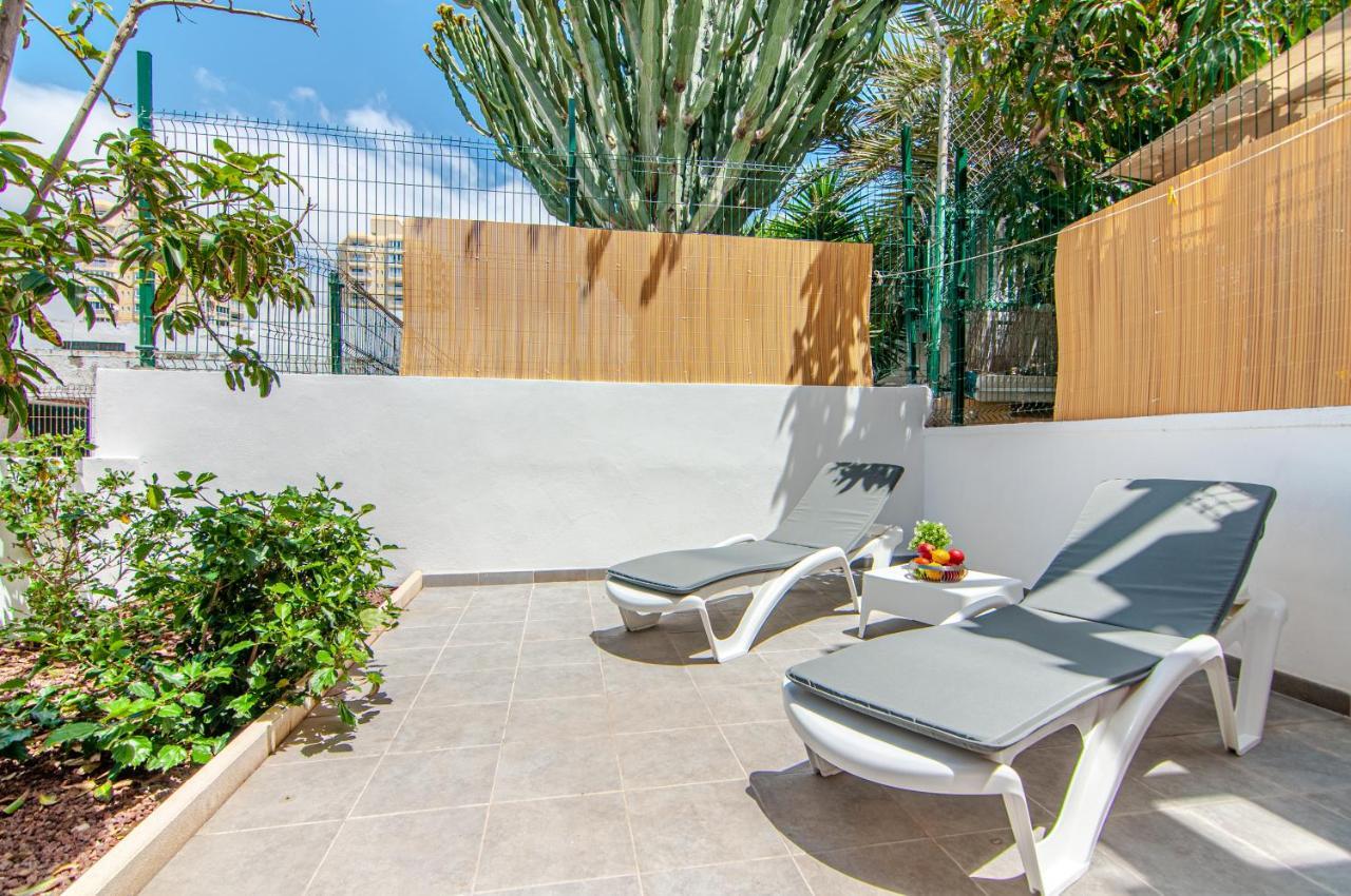 Central 2 Bedroom Apartment Playa De Las Americas Exteriör bild