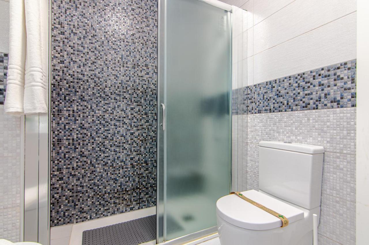 Central 2 Bedroom Apartment Playa De Las Americas Exteriör bild