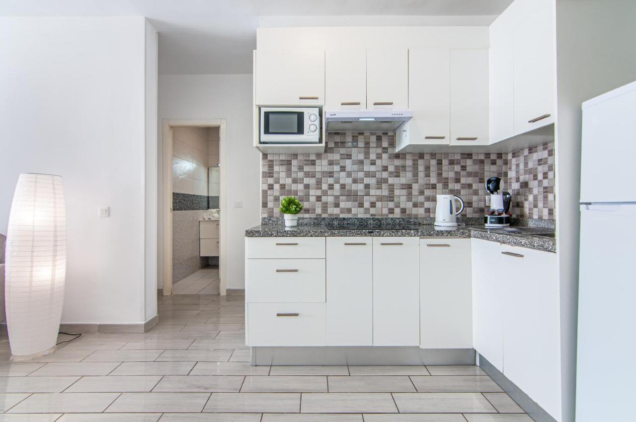 Central 2 Bedroom Apartment Playa De Las Americas Exteriör bild