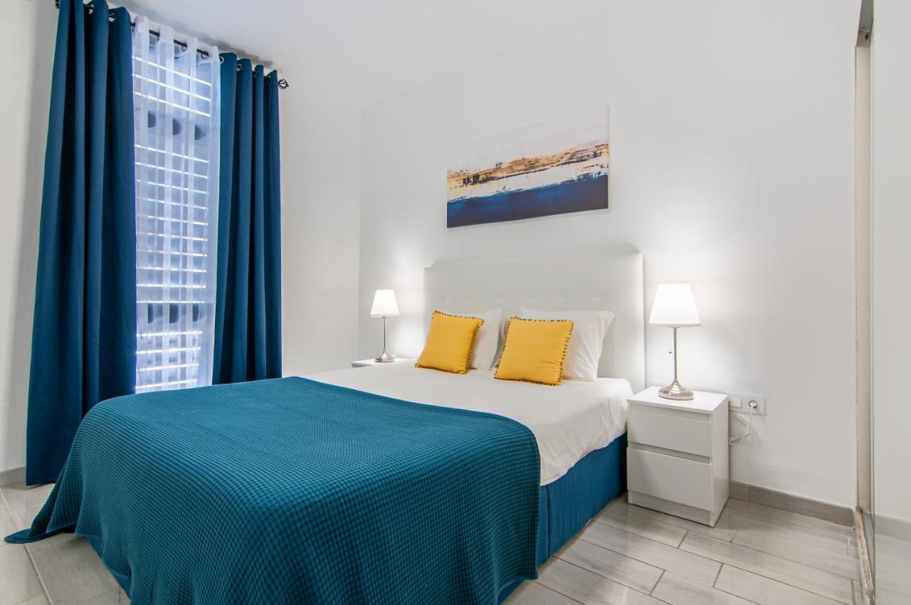Central 2 Bedroom Apartment Playa De Las Americas Exteriör bild