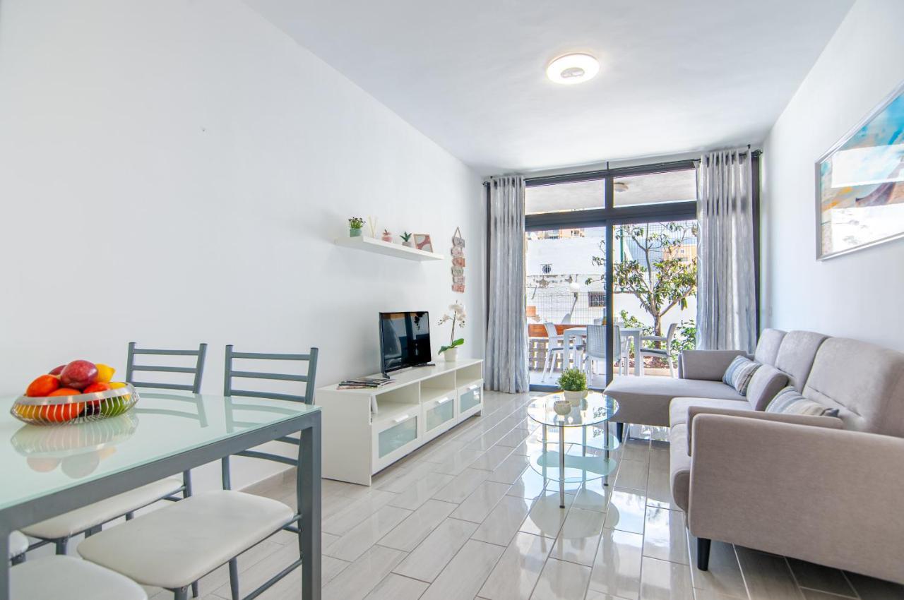 Central 2 Bedroom Apartment Playa De Las Americas Exteriör bild