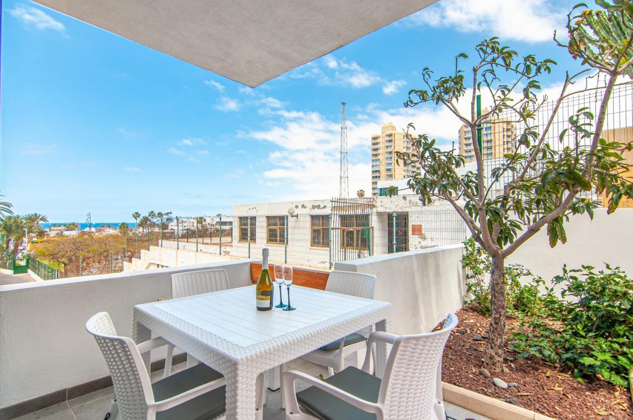 Central 2 Bedroom Apartment Playa De Las Americas Exteriör bild